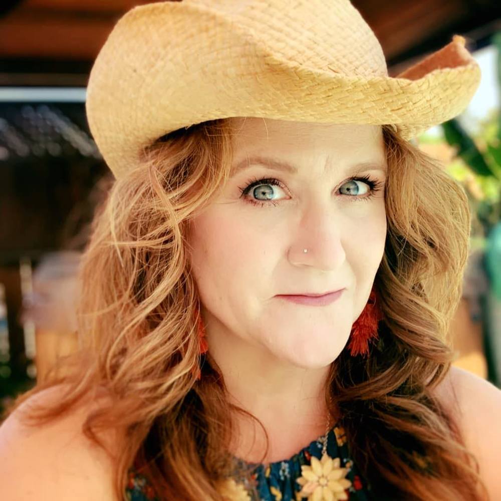 Meet your Posher, Melissa